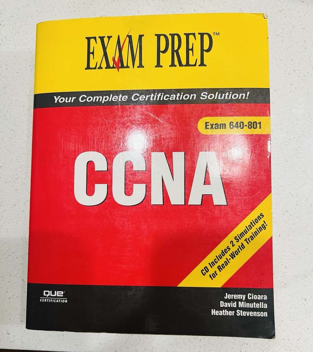 Que Exam Prep CCNA 640-801 Study Guide Book + CD-ROM (Jeremy Cioara)